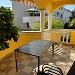 Marta - - Near The Sea Apartamento