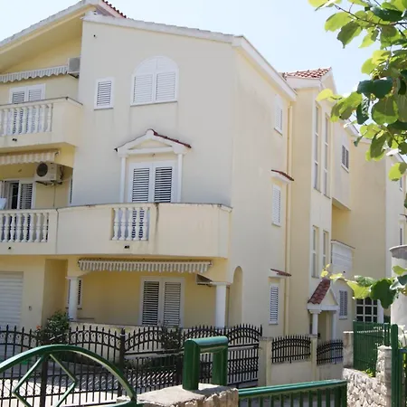 Marta - - Near The Sea Апартаменты *