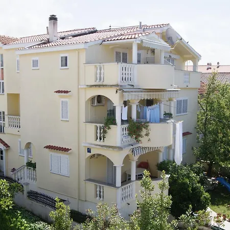 Marta - - Near The Sea