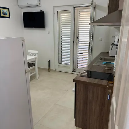 Marta - - Near The Sea *