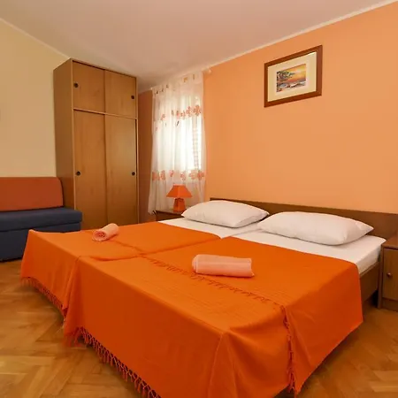 Apartment Marta - *