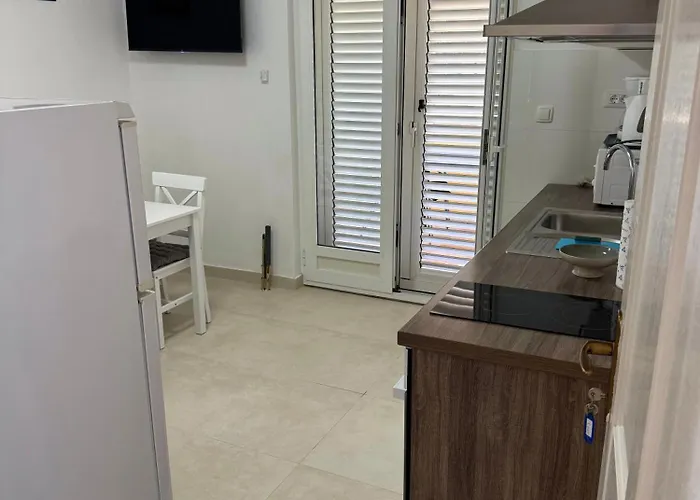 Marta - - Near The Sea *