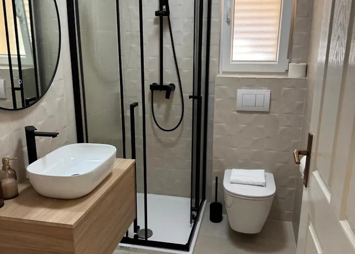 Marta - - Near The Sea *