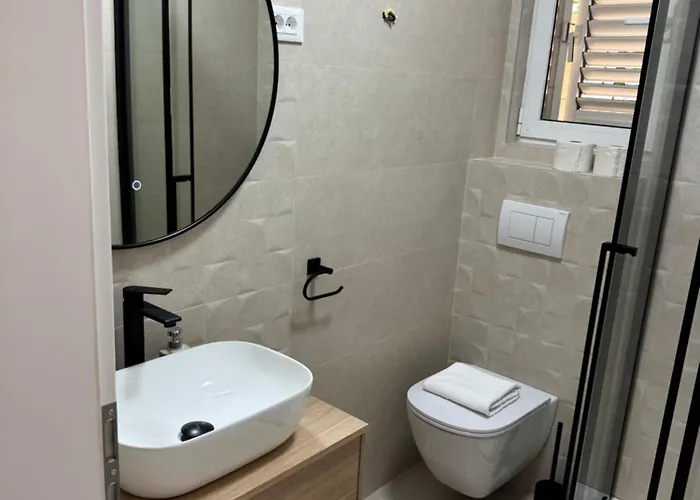 Marta - - Near The Sea