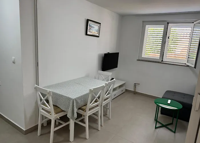 Marta - - Near The Sea *